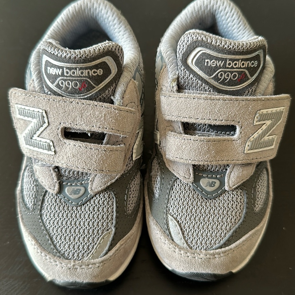 Toddler 990 V6 size 6.5